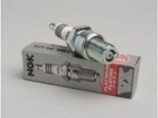 Свеча зажигания NGK B10EGV