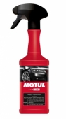 Motul E7 Insect Remover (500 мл) - средство для удаления следов загрязнений насекомыми