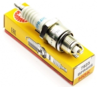 Свеча зажигания NGK BPR4HS/ NGK 7823 Свеча зажигания NGK BPR4HS/ NGK 7823
