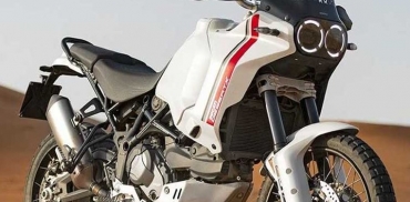 Ducati DesertX сочетает в себе ретро образ с внутренностями современных авантюристовDucati DesertX сочетает в себе ретро образ с внутренностями современных авантюристов