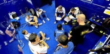 MotoGP: Yamaha может сохранить стену на 2011 год