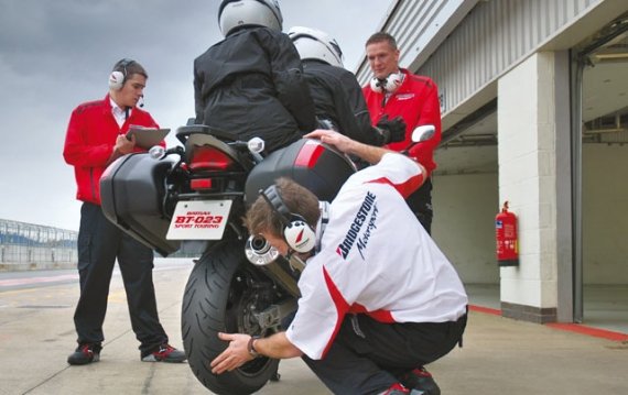 Bike признал Bridgestone Battlax BT-023 лучшими шинами класса Sports-Touring