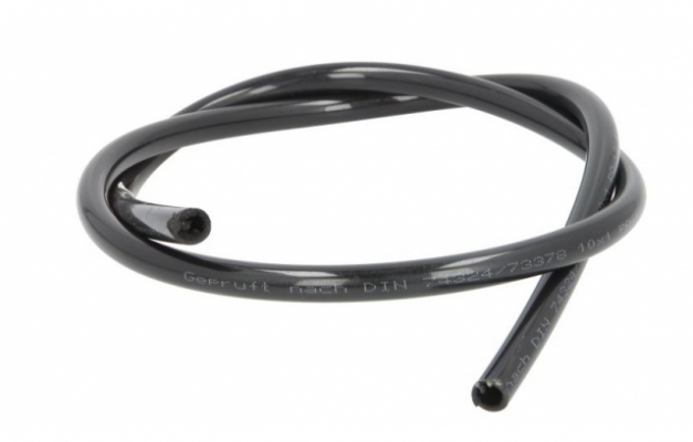 Шланг топливный Engitech ENT120061 8 мм гладкий, усиленный 